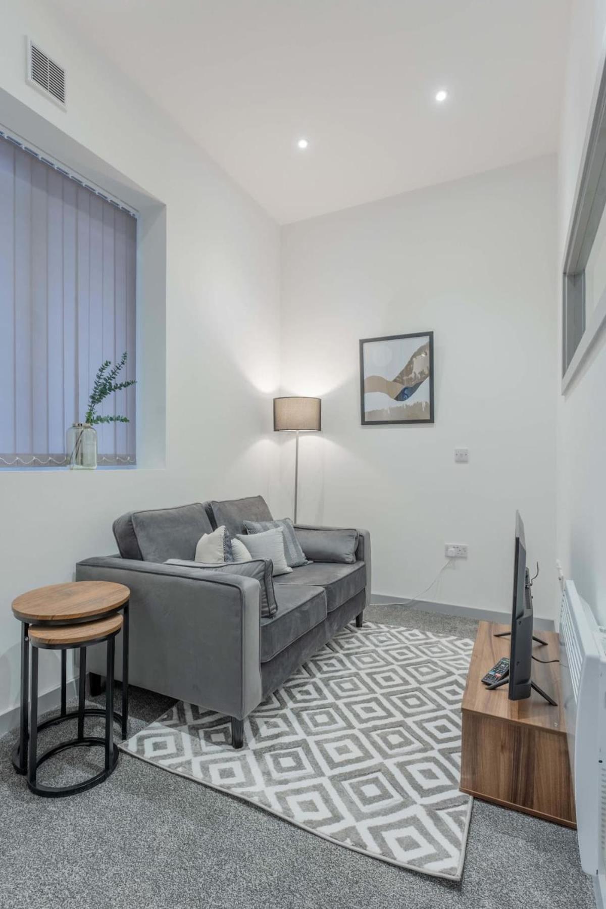 Modern 1 Bedroom Apartment In Dudley Brierley Hill Exterior foto